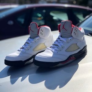 Retro Air Jordan V, Fire Red (2013)